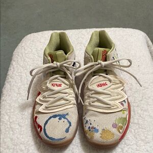 Nike White and Red Sneakers Casual Low-Top